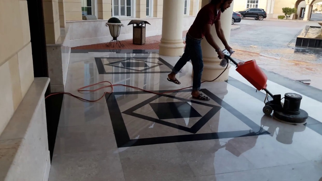 شركة جلي بلاط بالرياض 0502554598 أمتار البناء جلي بلاط الرخام بالرياض باستخدام آلة خاصة لإعادة اللمعان والنظافة.