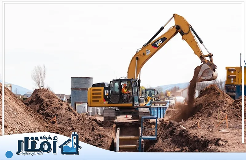 الادوات التي نستخدمها في الحفر والترحيل 0502032828 شركة أمتار البناء الادوات التي نستخدمها في الحفر والترحيل هي مجموعة من الأدوات المتطورة في الحفر والترحيل، مثل الجرافات، الحفارات، الرافعات، والشاحنات القوية.